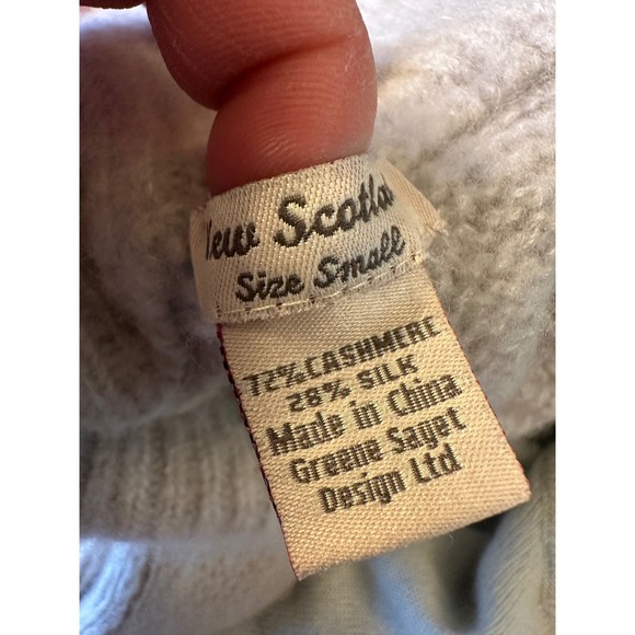 Cashmere Crafters Lot of 7 Flawed Sweaters 3 Pounds for Crafting & Art - Picture 6 of 10